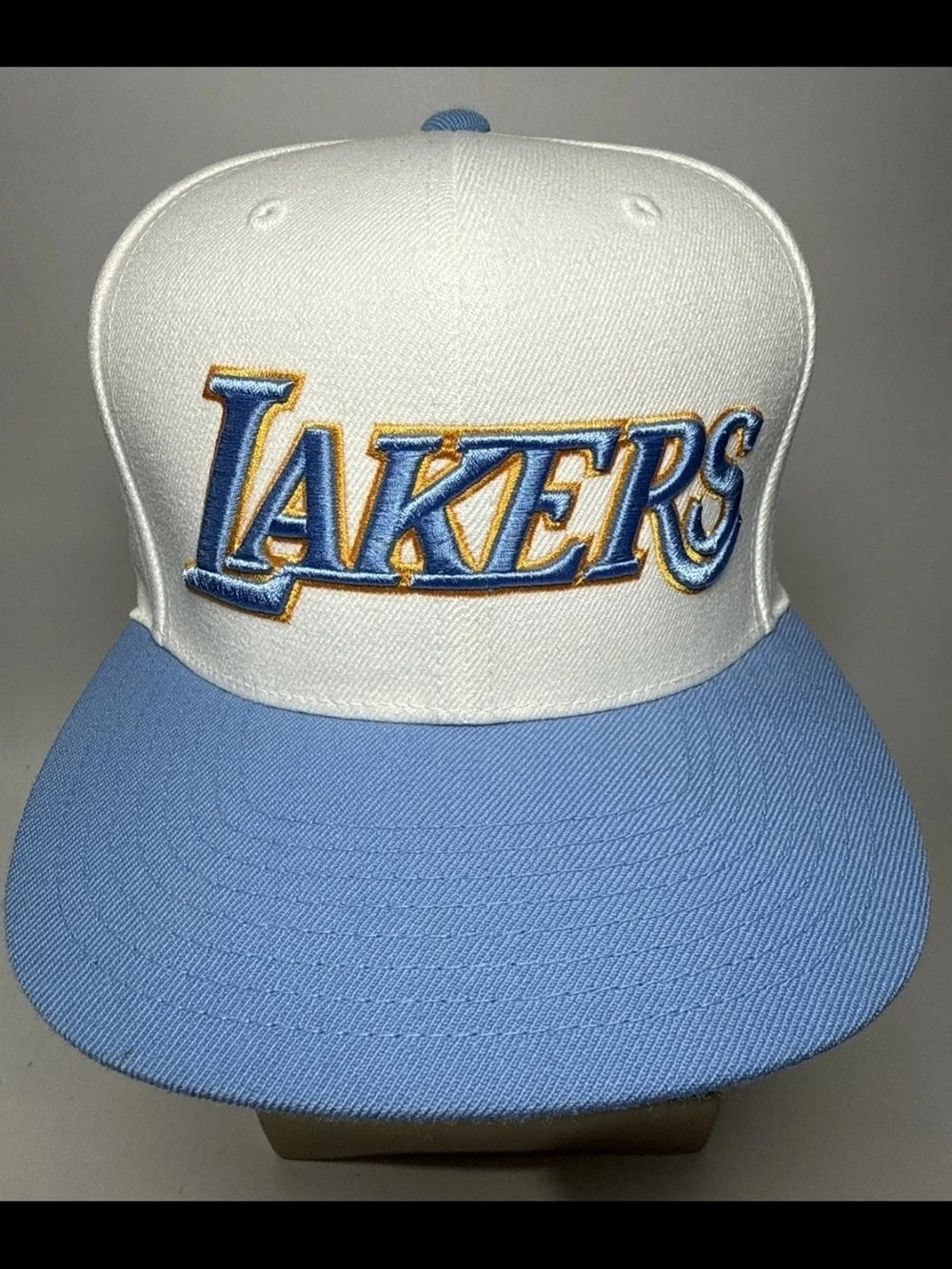 Los Angeles Lakers Hardwood Classics Mitchell & Ness NBA Fitted Cap/ Hat 7 1/8
